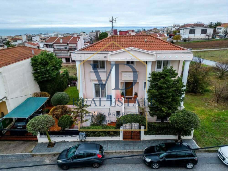 property-img